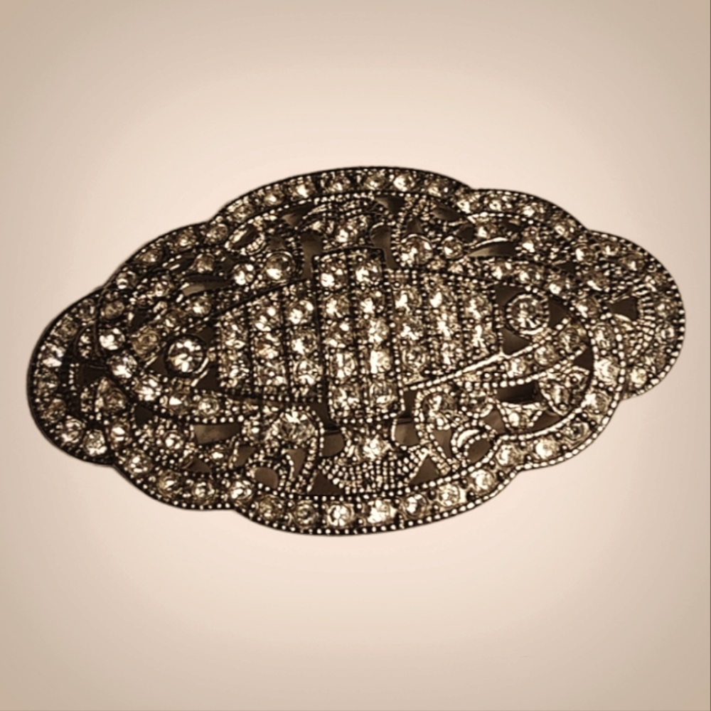 ✨ Carolee | Sparkly Rhinestone Brooch